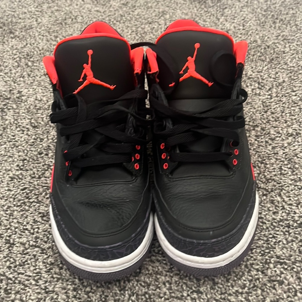 Air Jordan Crimson 3’s